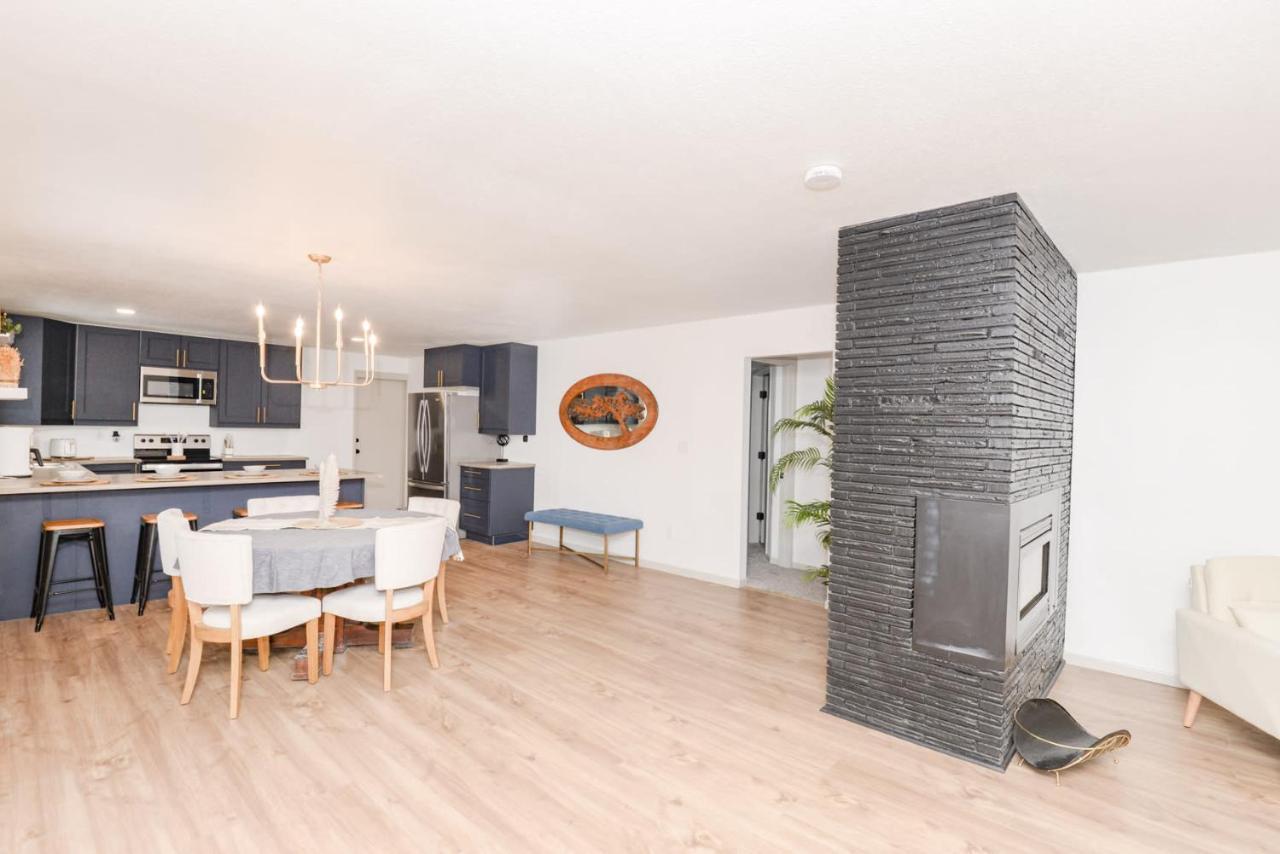 New Remodeled Townhome In Central فارغو، داكوتا الشمالية المظهر الخارجي الصورة